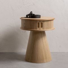 Karri nachtkastje rond hout - naturel