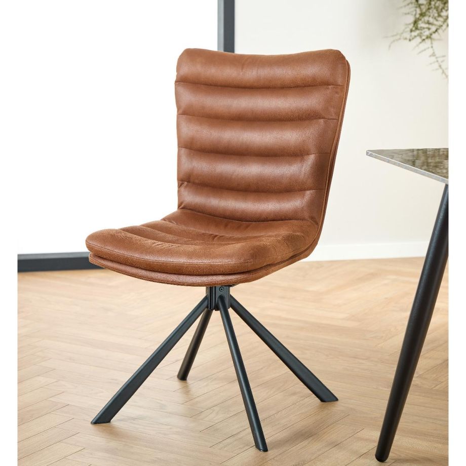 Ivalo draaistoel | zwart metaal onderstel | stof Kentucky - cognac