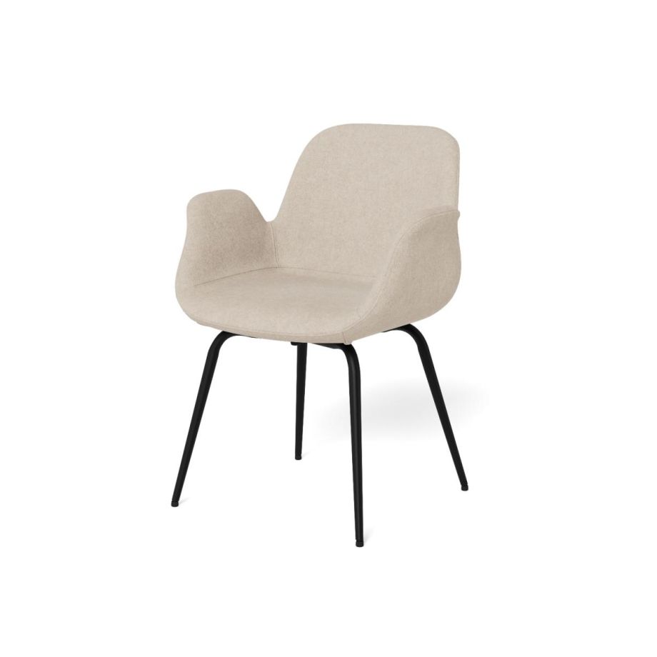Soren armstoel | zwart metaal onderstel | stof Apia - zand
