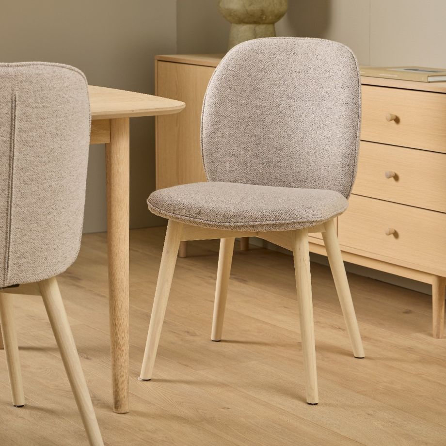 Nøra Hilda eetkamerstoel | wit oak onderstel | stof Monza