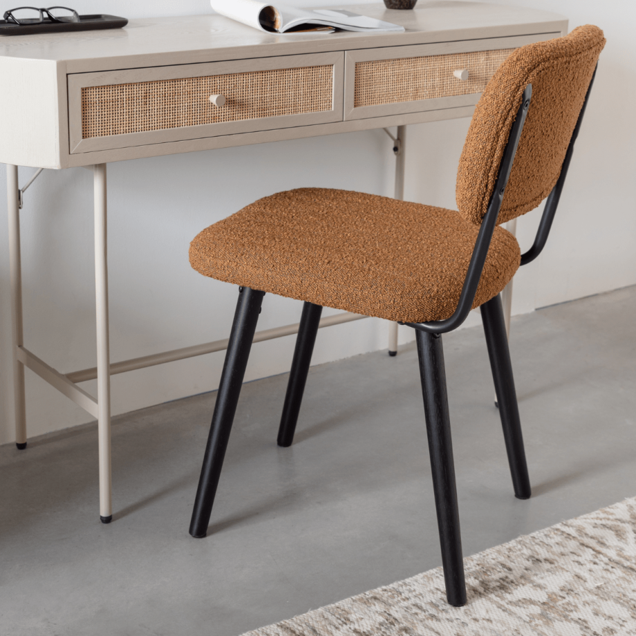 Puur Vinnes eetkamerstoel bouclé