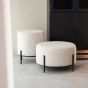 Troy poef op poten XL 57x57x34cm boucle