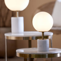 Medina tafellamp Ø20x35 cm glas mat wit/antiek brons van het woonmerk Light&Living