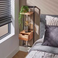 Alex nachtkastje hout/metaal 30x100 cm van het woonmerk Fraaai