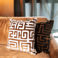 Lane kussen 45cm beige/bruin van het woonmerk Dutchbone 