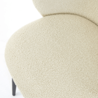 Eetkamerstoel Elyna teddy lichtbeige/mat zwart van het woonmerk Light & Living
